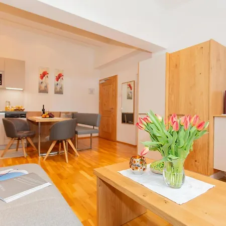 Buchner Apartment *