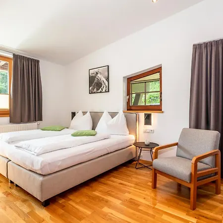 Buchner * צל-אם-זי